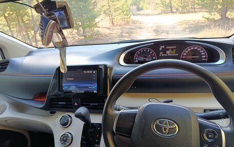 Toyota Sienta II, 2018 год, 1 250 000 рублей, 18 фотография