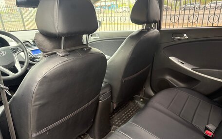 Hyundai Solaris II рестайлинг, 2011 год, 870 000 рублей, 12 фотография
