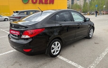 Hyundai Solaris II рестайлинг, 2011 год, 870 000 рублей, 5 фотография