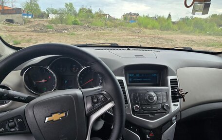 Chevrolet Cruze II, 2009 год, 550 000 рублей, 7 фотография