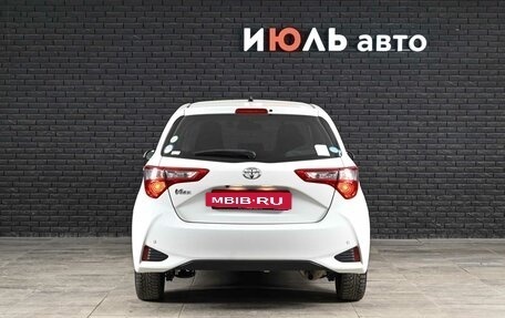 Toyota Vitz, 2019 год, 1 200 000 рублей, 5 фотография