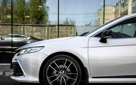 Toyota Camry, 2021 год, 3 689 000 рублей, 10 фотография