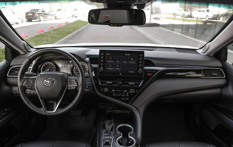 Toyota Camry, 2021 год, 3 689 000 рублей, 13 фотография