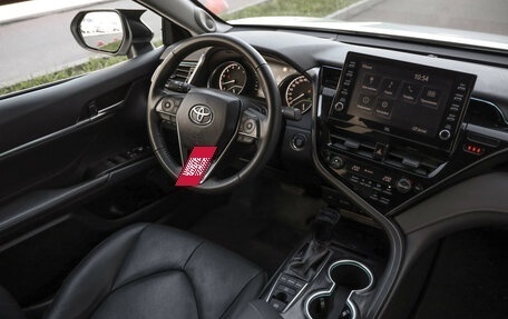 Toyota Camry, 2021 год, 3 689 000 рублей, 12 фотография