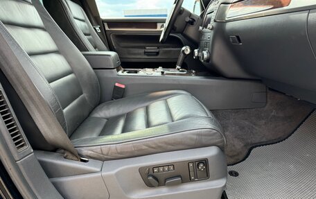 Volkswagen Touareg III, 2004 год, 470 000 рублей, 12 фотография
