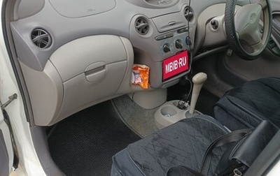 Toyota Platz, 2001 год, 380 000 рублей, 1 фотография