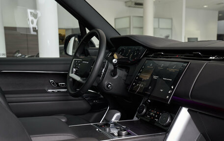Land Rover Range Rover IV рестайлинг, 2022 год, 14 000 000 рублей, 8 фотография