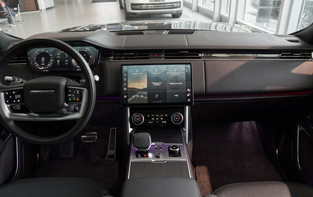 Land Rover Range Rover IV рестайлинг, 2022 год, 14 000 000 рублей, 9 фотография