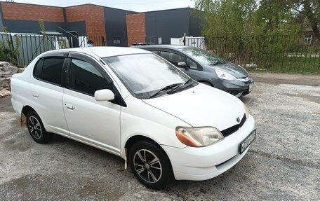 Toyota Platz, 2001 год, 380 000 рублей, 3 фотография
