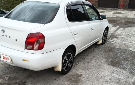 Toyota Platz, 2001 год, 380 000 рублей, 5 фотография