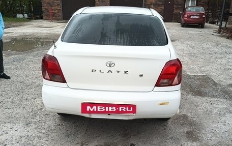 Toyota Platz, 2001 год, 380 000 рублей, 2 фотография