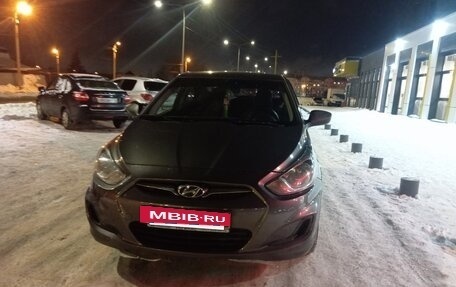 Hyundai Solaris II рестайлинг, 2014 год, 500 000 рублей, 3 фотография