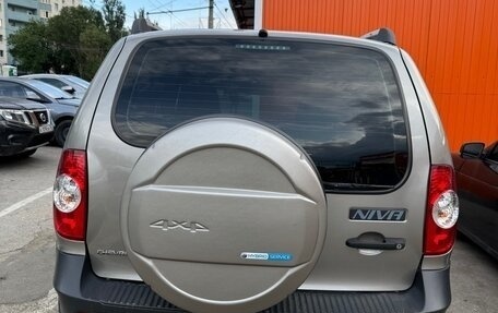 Chevrolet Niva I рестайлинг, 2018 год, 685 000 рублей, 6 фотография