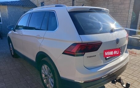 Volkswagen Tiguan II, 2018 год, 1 679 000 рублей, 12 фотография