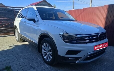 Volkswagen Tiguan II, 2018 год, 1 679 000 рублей, 11 фотография