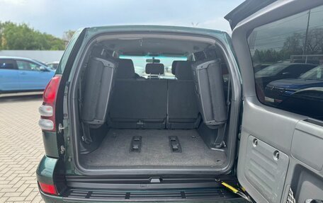 Toyota Land Cruiser Prado 120 рестайлинг, 2002 год, 1 675 000 рублей, 21 фотография