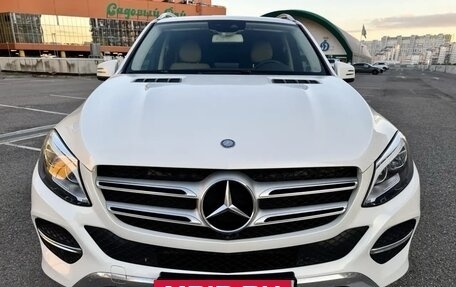 Mercedes-Benz GLE, 2015 год, 3 400 000 рублей, 2 фотография