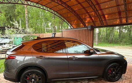 Alfa Romeo Stelvio, 2017 год, 3 100 000 рублей, 2 фотография