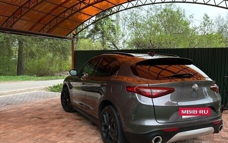 Alfa Romeo Stelvio, 2017 год, 3 100 000 рублей, 7 фотография