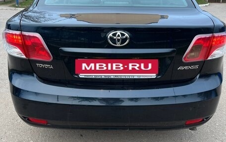Toyota Avensis III рестайлинг, 2011 год, 1 200 000 рублей, 2 фотография
