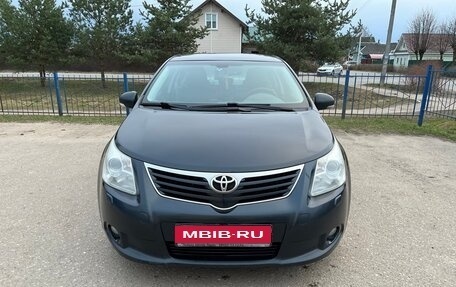 Toyota Avensis III рестайлинг, 2011 год, 1 200 000 рублей, 1 фотография