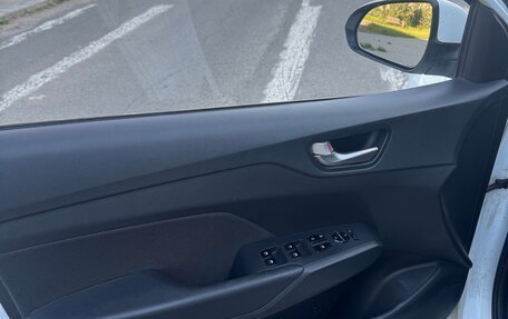 Hyundai Solaris II рестайлинг, 2019 год, 1 499 000 рублей, 10 фотография