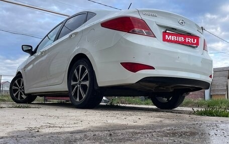 Hyundai Solaris II рестайлинг, 2015 год, 979 000 рублей, 3 фотография