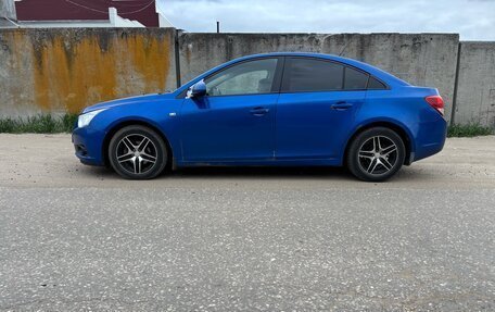 Chevrolet Cruze II, 2011 год, 580 000 рублей, 3 фотография