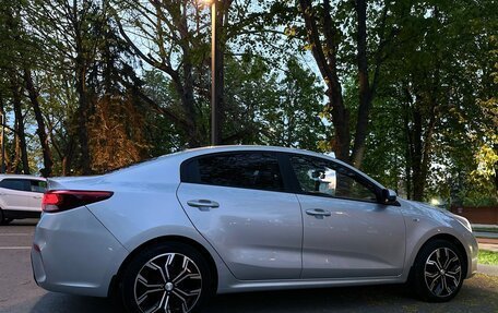 KIA Rio IV, 2017 год, 1 300 000 рублей, 2 фотография