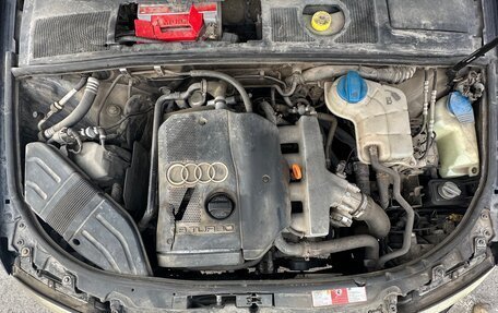 Audi A4, 2002 год, 650 000 рублей, 17 фотография