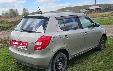 Skoda Fabia II, 2012 год, 450 000 рублей, 4 фотография