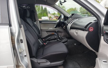 Mitsubishi Pajero Sport II рестайлинг, 2014 год, 1 420 000 рублей, 13 фотография