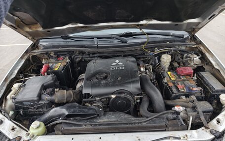 Mitsubishi Pajero Sport II рестайлинг, 2014 год, 1 420 000 рублей, 19 фотография