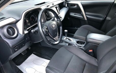 Toyota RAV4, 2019 год, 2 650 000 рублей, 9 фотография