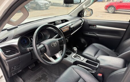 Toyota Hilux VIII, 2017 год, 3 100 000 рублей, 10 фотография