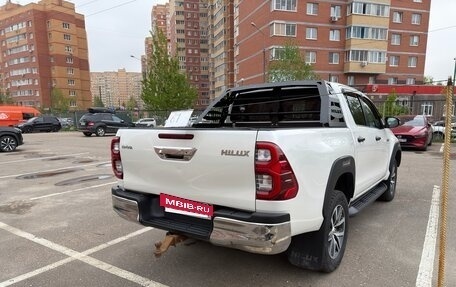 Toyota Hilux VIII, 2017 год, 3 100 000 рублей, 5 фотография