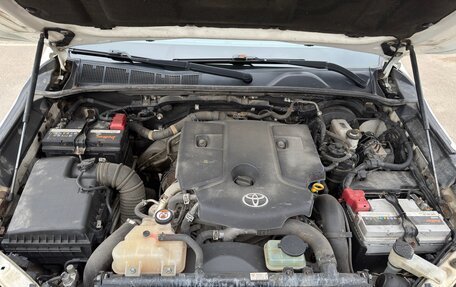 Toyota Hilux VIII, 2017 год, 3 100 000 рублей, 22 фотография
