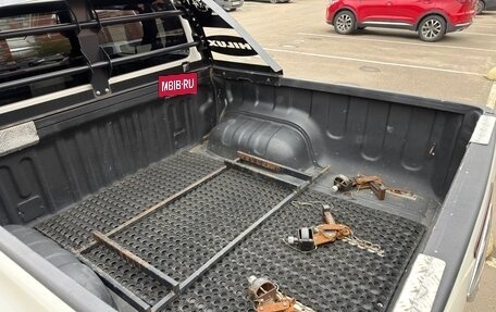 Toyota Hilux VIII, 2017 год, 3 100 000 рублей, 21 фотография