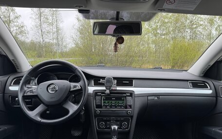 Skoda Superb III рестайлинг, 2013 год, 1 050 000 рублей, 17 фотография