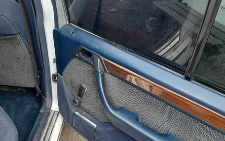 Mercedes-Benz E-Класс, 1992 год, 336 000 рублей, 24 фотография