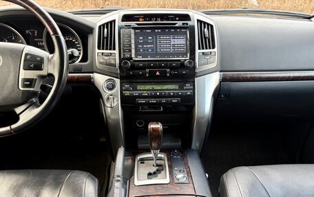 Toyota Land Cruiser 200, 2012 год, 3 900 000 рублей, 8 фотография