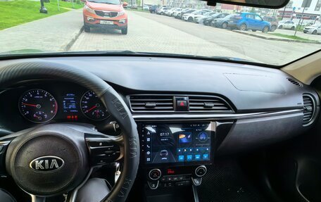KIA Rio IV, 2017 год, 999 000 рублей, 11 фотография
