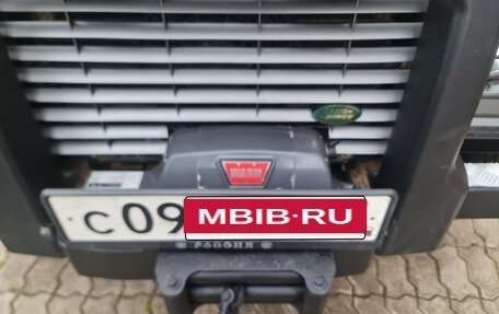 Land Rover Defender I, 2010 год, 2 999 999 рублей, 8 фотография