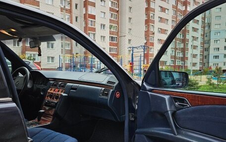 Mercedes-Benz E-Класс, 1998 год, 245 000 рублей, 5 фотография