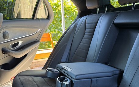 Mercedes-Benz E-Класс, 2020 год, 4 700 000 рублей, 6 фотография