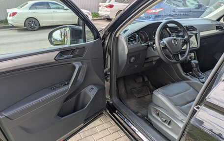 Volkswagen Tiguan II, 2020 год, 3 870 000 рублей, 10 фотография