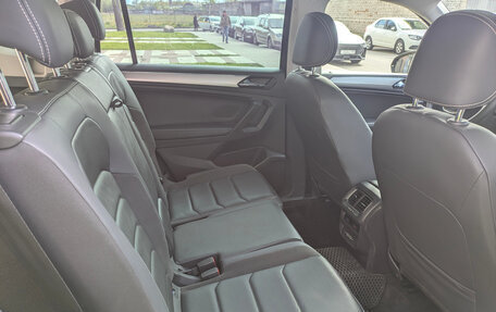 Volkswagen Tiguan II, 2020 год, 3 870 000 рублей, 16 фотография