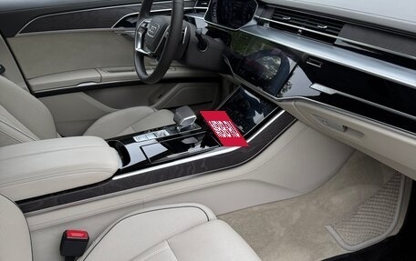 Audi A8, 2019 год, 6 900 000 рублей, 16 фотография