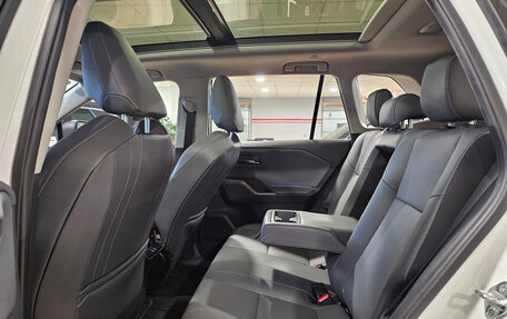 Toyota RAV4, 2026 год, 4 460 000 рублей, 16 фотография