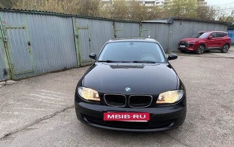 BMW 1 серия, 2009 год, 990 000 рублей, 2 фотография